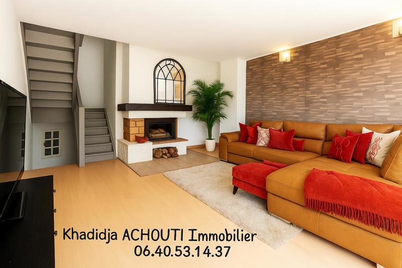 Maison - 95 m² - 5 pièces