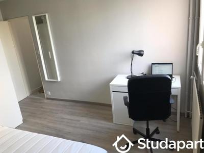 Chambre - 14 m² - 1 pièce