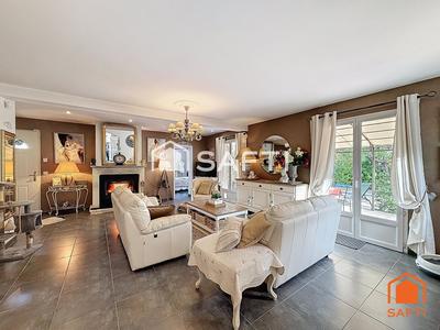Maison - 140 m² - 5 pièces