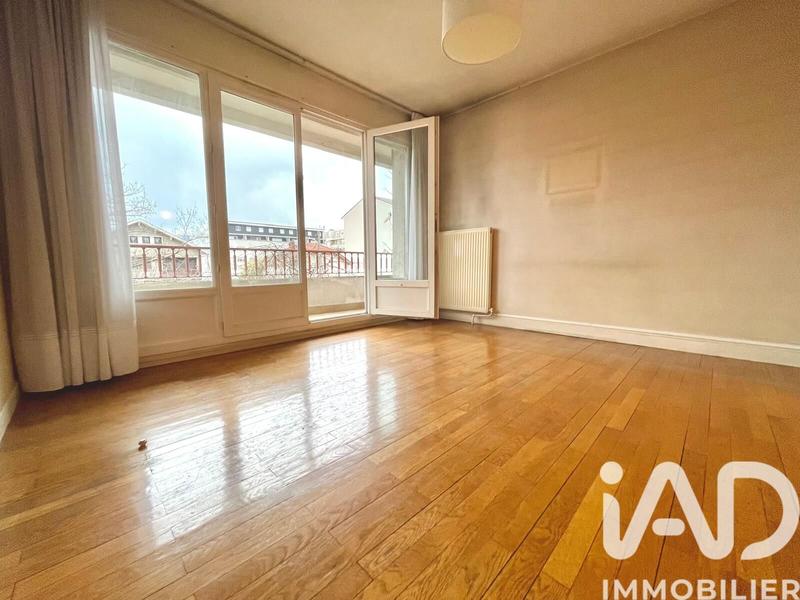 Appartement - 107 m² - 5 pièces