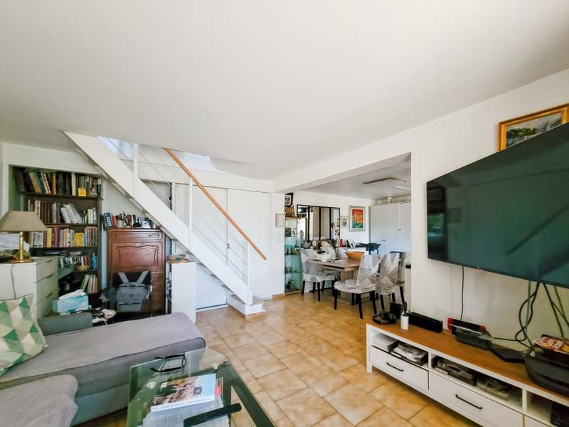 Maison - 156 m² - 6 pièces