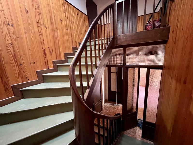 Maison - 205 m² - 8 pièces