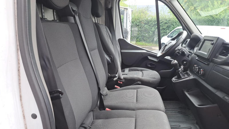 Renault Master Fourgon trac f3300 l1h1 dci 135 grand confort