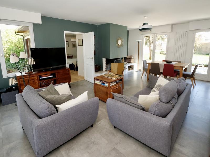 Maison - 181 m² - 7 pièces