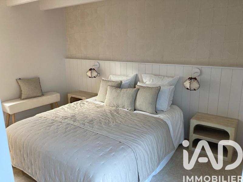 Maison - 166 m² - 8 pièces