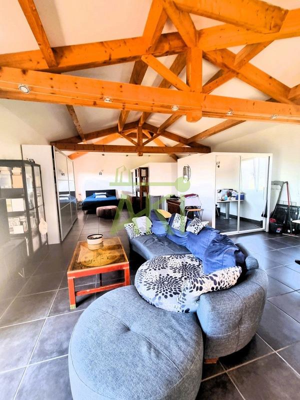 Maison - 376 m² - 7 pièces