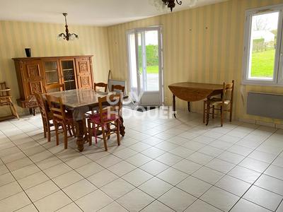 Maison - 95 m² - 4 pièces