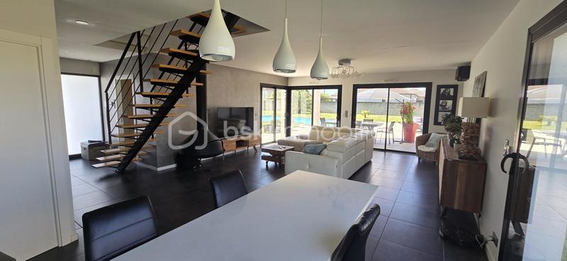Villa - 165 m² - 7 pièces