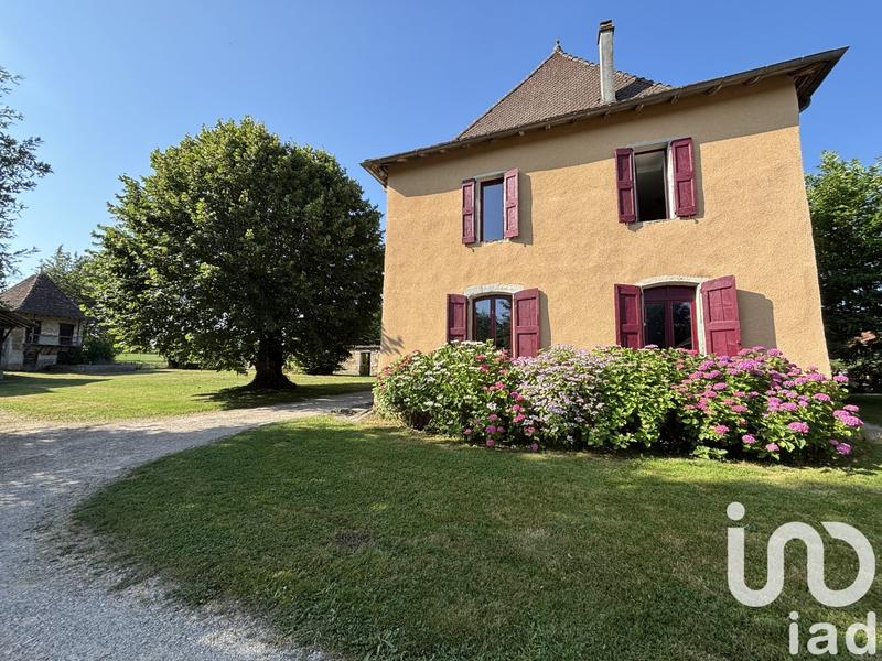 Maison - 196 m² - 7 pièces