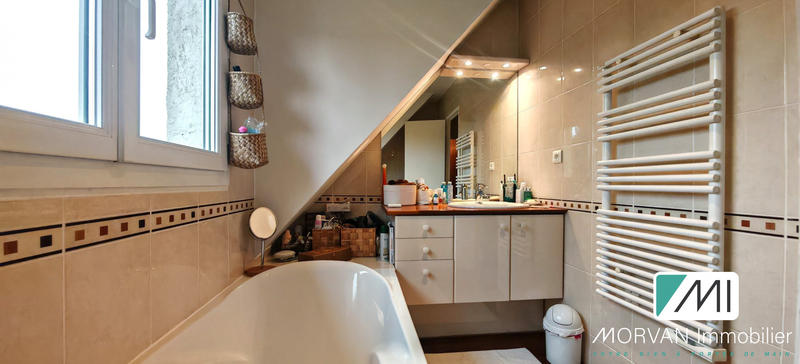 Maison - 160 m² - 7 pièces