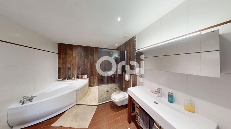 Maison - 175 m² - 6 pièces