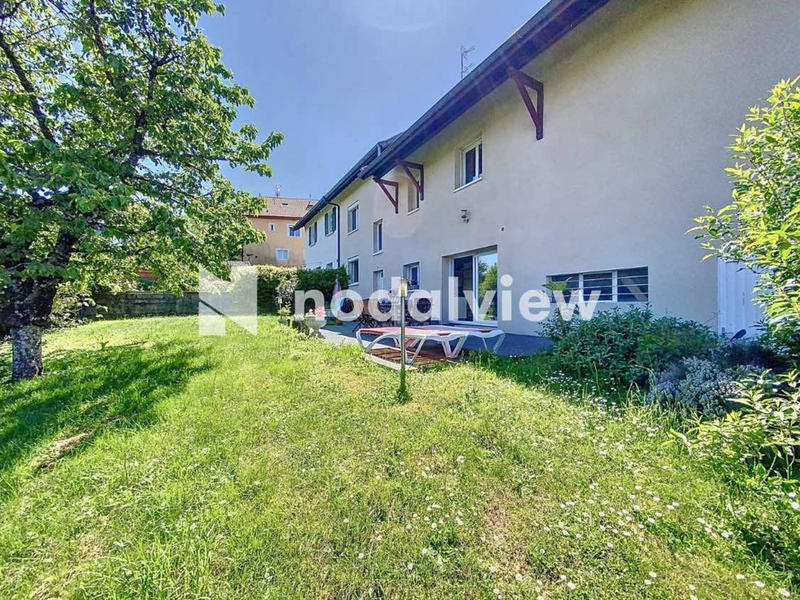 Maison - 195 m² - 8 pièces