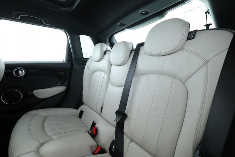 Mini Mini Cooper s Finition Red Hot Chili Bva6 5p 192 ch