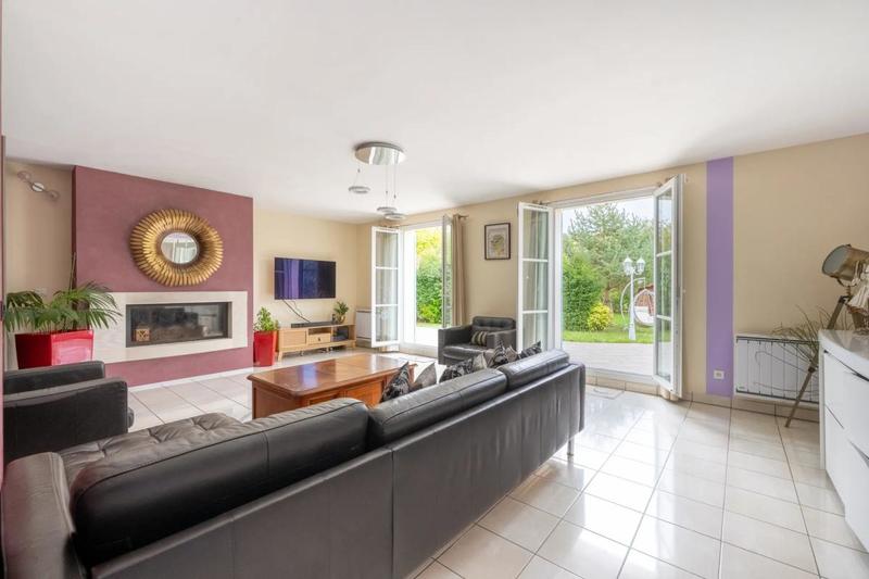 Maison - 199 m² - 7 pièces