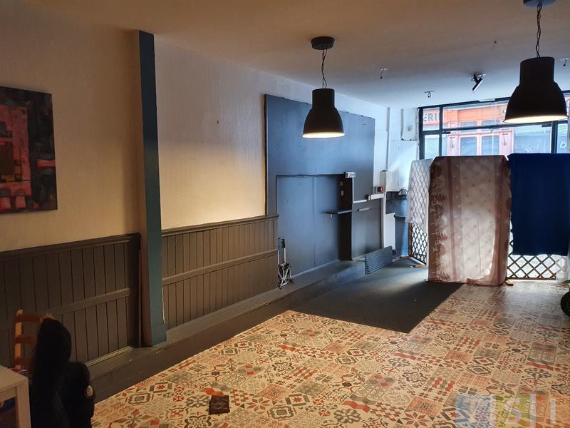 Maison - 288 m² - 9 pièces