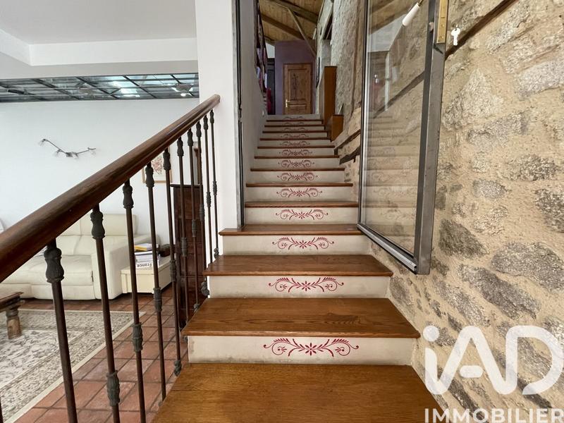 Maison de village - 262 m² - 9 pièces