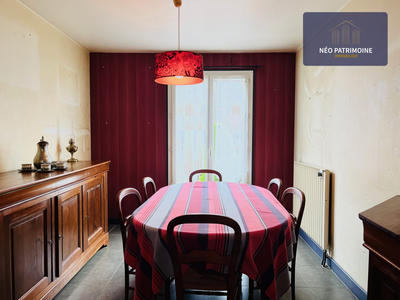 Maison - 94 m² - 5 pièces