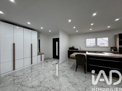 Maison - 142 m² - 4 pièces