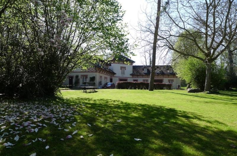 Manoir - 990 m² - 12 pièces