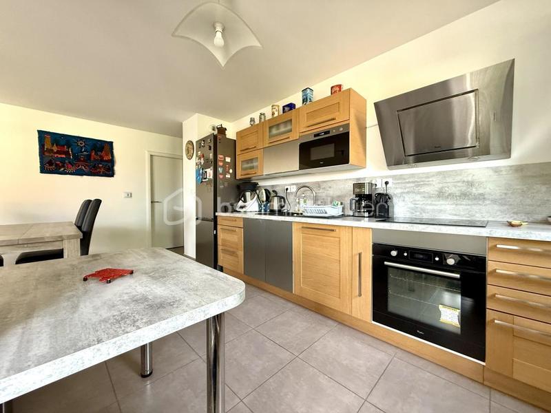 Appartement - 92 m² - 4 pièces