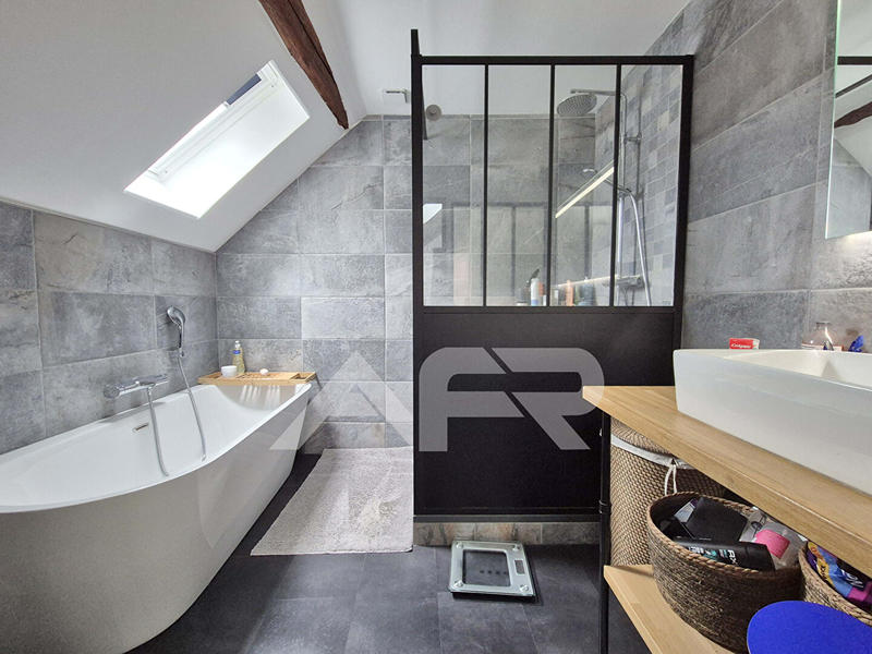 Maison - 135 m² - 5 pièces