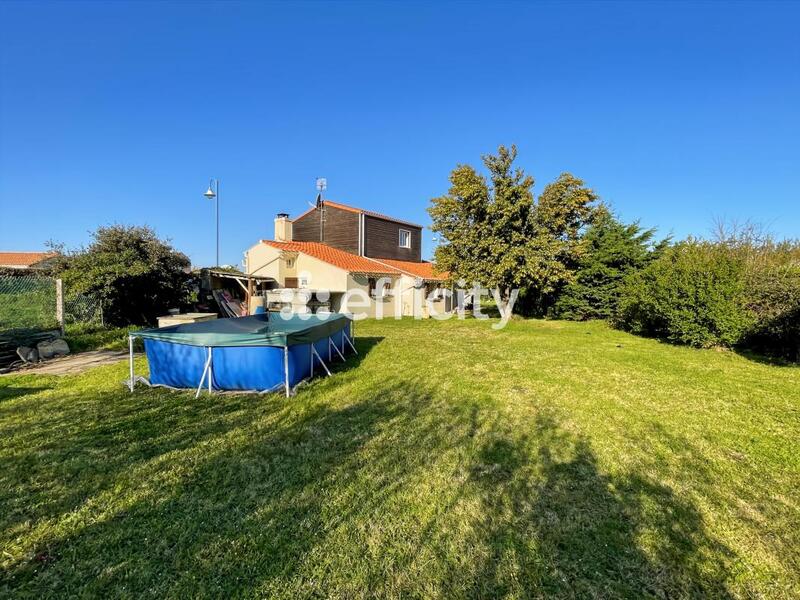 Maison - 93 m² - 5 pièces