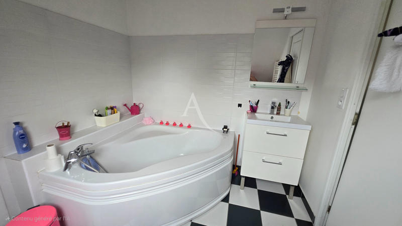 Maison - 112 m² - 6 pièces