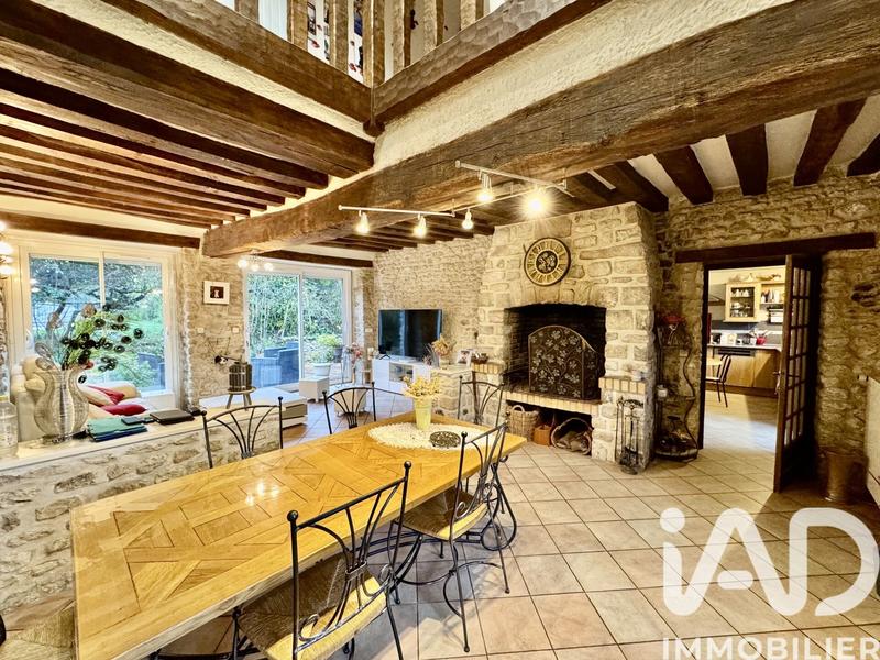 Maison - 140 m² - 6 pièces