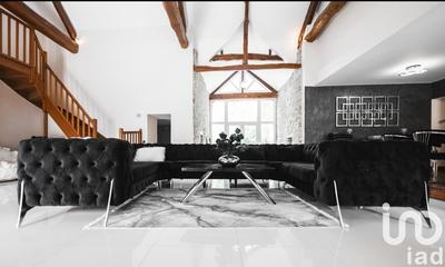 Maison - 298 m² - 10 pièces