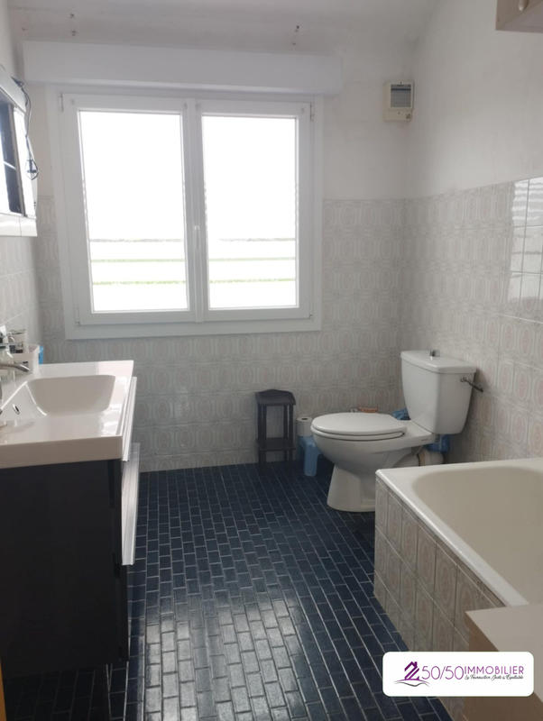 Maison ancienne - 216 m² - 12 pièces