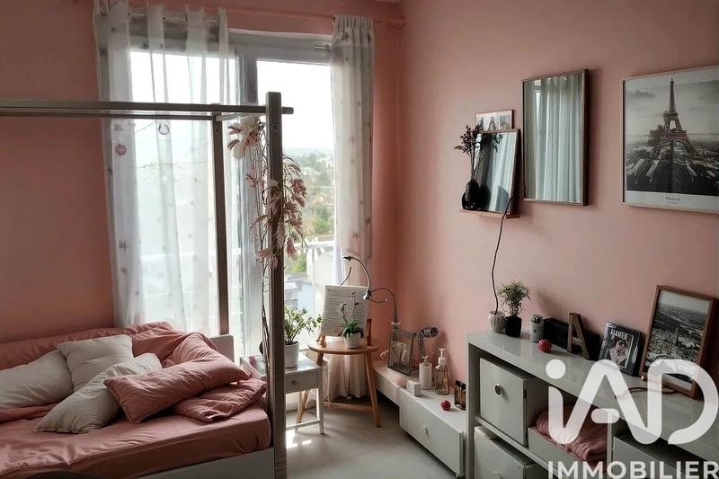 Maison - 200 m² - 7 pièces