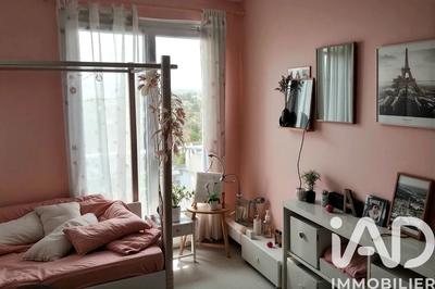 Maison - 200 m² - 7 pièces