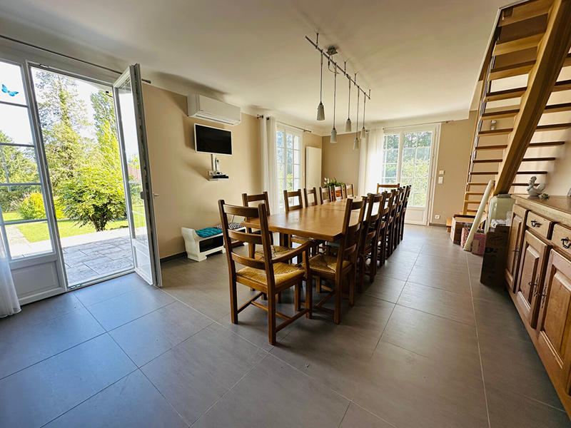 Maison - 170 m² - 6 pièces