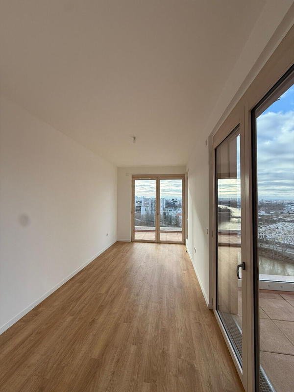 Appartement - 105 m² - 5 pièces