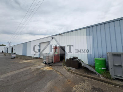 Entrepôt - 6 699 m²