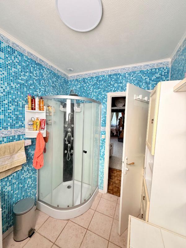 Maison - 186 m² - 8 pièces