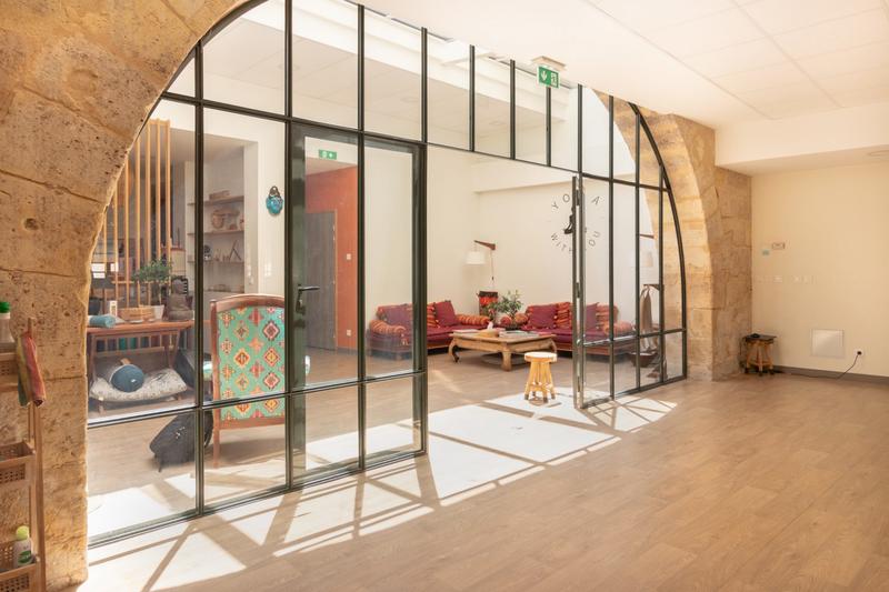 Local d'activités - 145 m² - 4 pièces