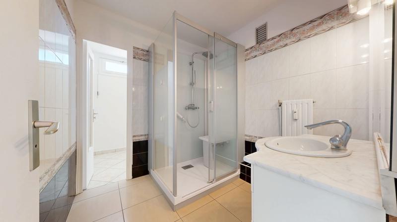 Appartement - 77 m² - 3 pièces