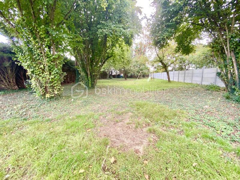 Maison - 233 m² - 7 pièces