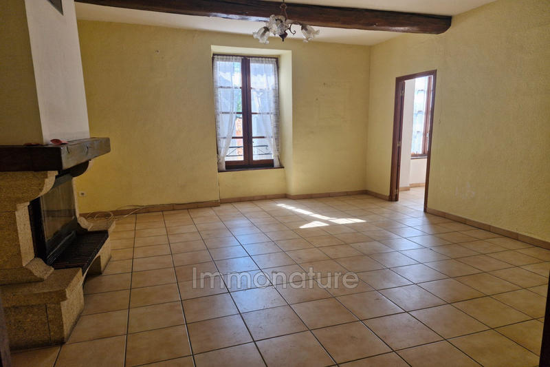 Maison - 325 m² - 13 pièces