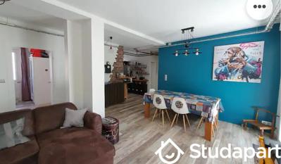 Chambre - 10 m² - 1 pièce