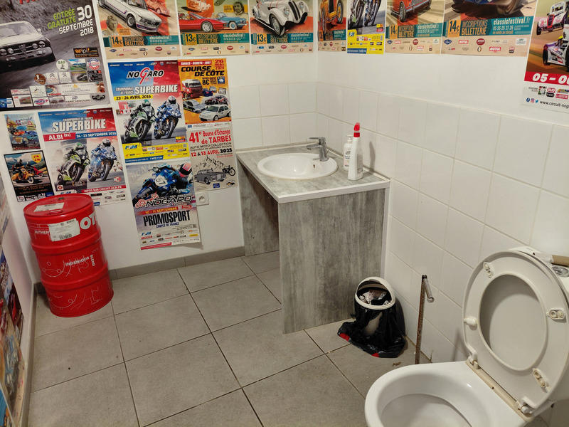 Fonds de commerce - 487 m²