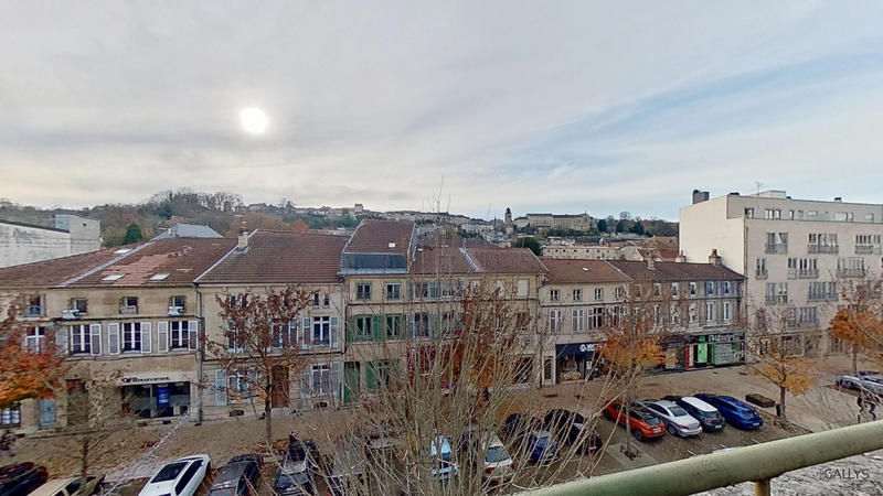 Appartement - 99 m² - 3 pièces