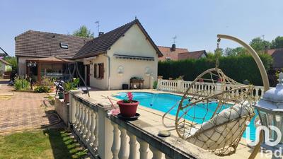 Maison - 179 m² - 8 pièces