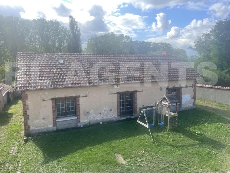 Maison - 200 m² - 8 pièces