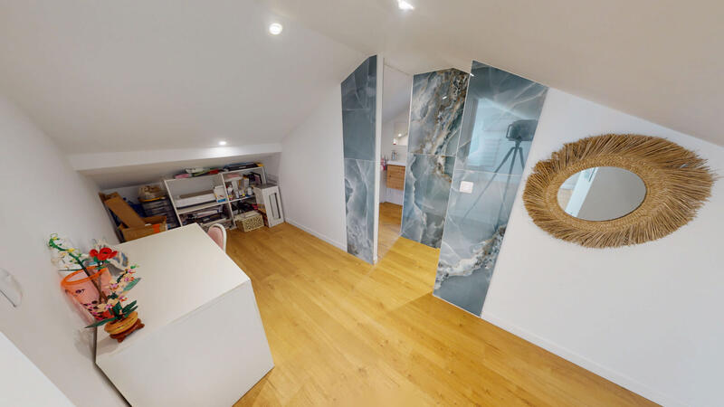 Maison - 97 m² - 5 pièces