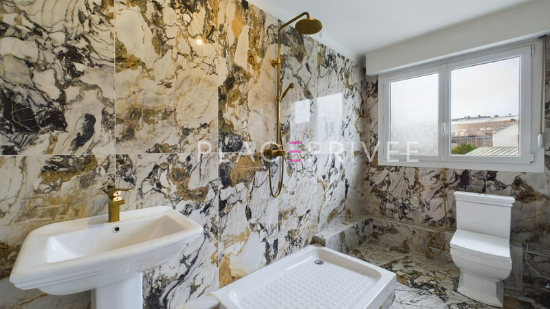 Appartement - 206 m² - 4 pièces