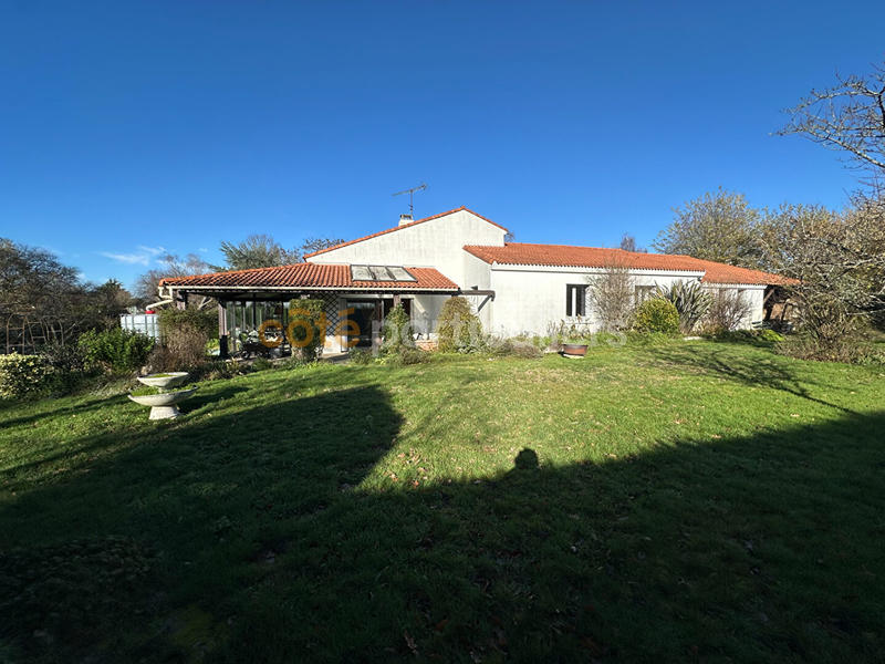 Maison - 144 m² - 8 pièces