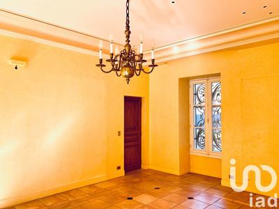 Maison - 360 m² - 9 pièces