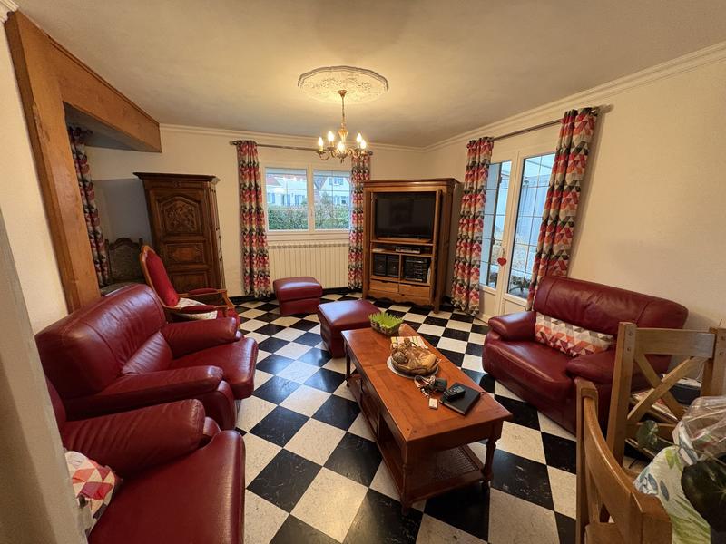 Maison - 143 m² - 5 pièces